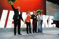 Oskar Lafontaine und Lothar Bisky zu Vorsitzenden der LINKEN gewählt; Foto: Elke Brosow