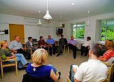 Gesprächsrunde in der Schwäbischen Jugendbildungs- und Begegnungsstätte in Babenhausen; Foto: Elke Brosow