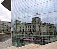 Reichstag im Spiegel; Foto: Axel Hildebrandt