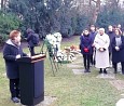 Gedenken der ermordeten Sinti und Roma im Ehrenhain im Tiergarten; Foto: Axel Hildebrandt