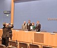 Zentralrat der Jenischen und Petra Pau in der Bundespressekonferenz; Foto: privat